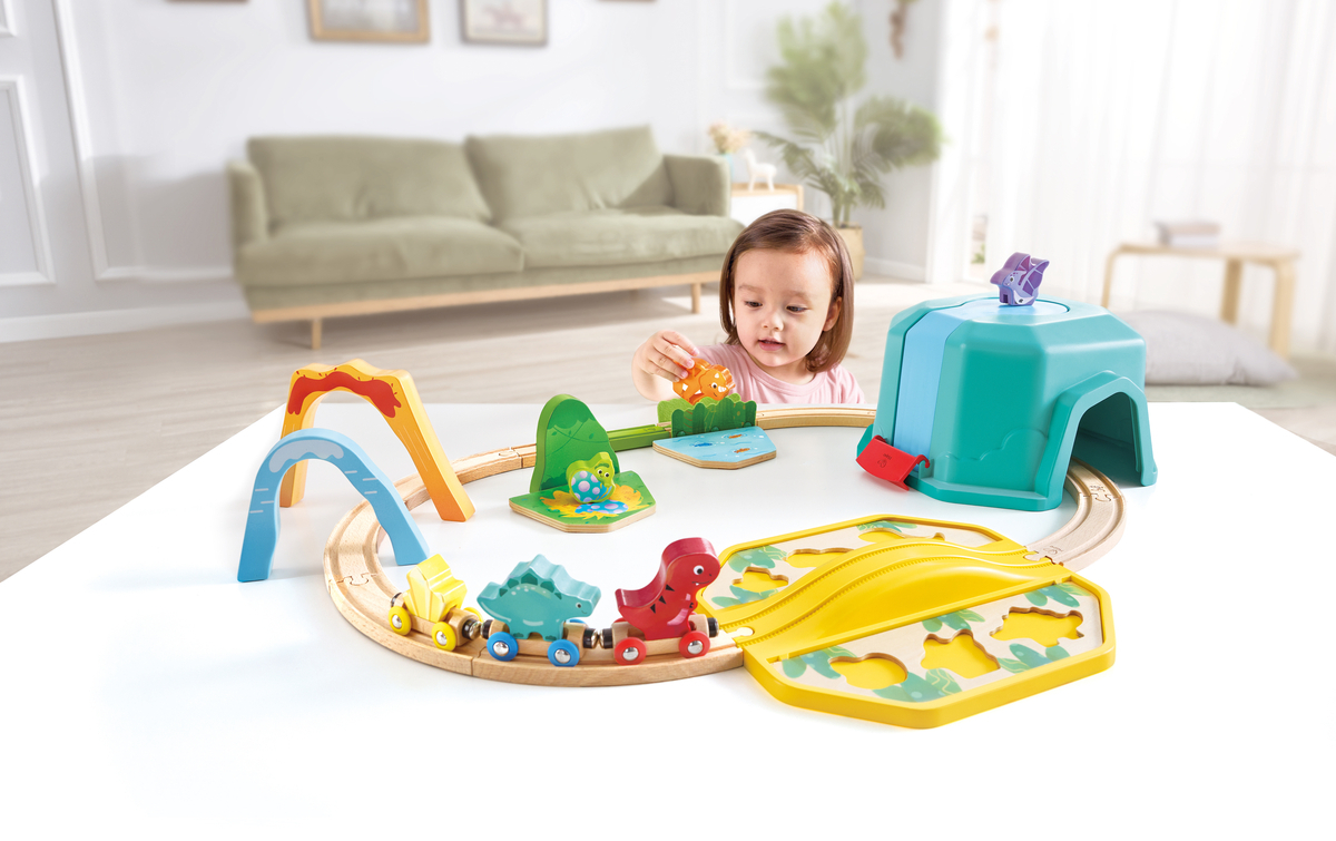 Set trenulet dinozauri cu galeata HAPE - imagine 11